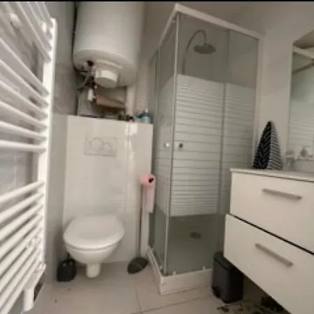 One Bedroom Behind Martinez * Cannes